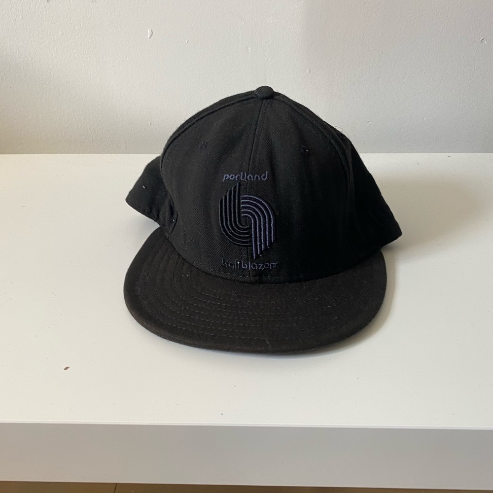Vintage new era Portland trailblazers fitted hat